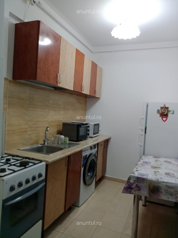 Bucurestii Noi, gura de metrou Jiului - 2