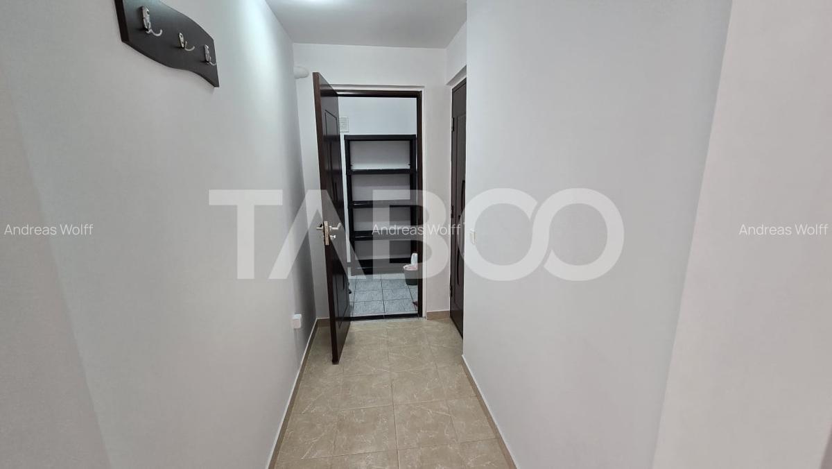 Apartament de vanzare 3 camere luminoase si balcon in zona Tilisca - 12
