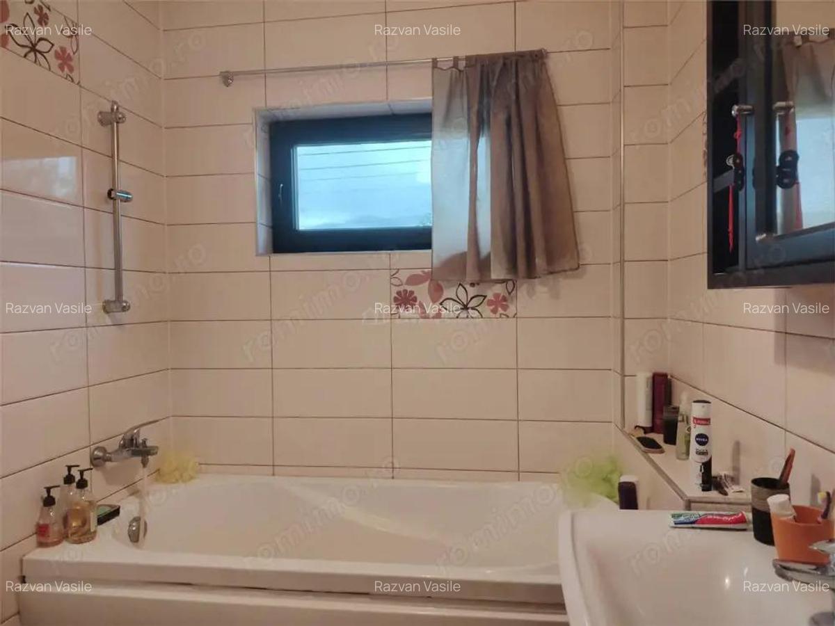 OCAZIE UNICA!!! Vila de lux, intr-o zona linistita, la 20 minute de Ploiesti - 9