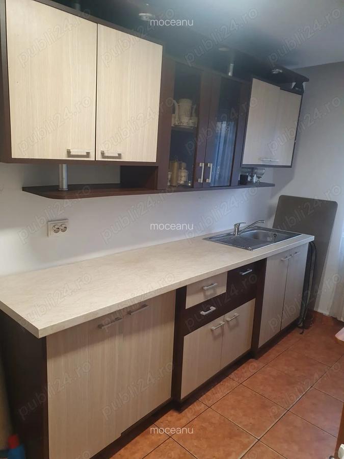 Vand casa Re?i?a - 11 Vand casa Re?i?a - 11