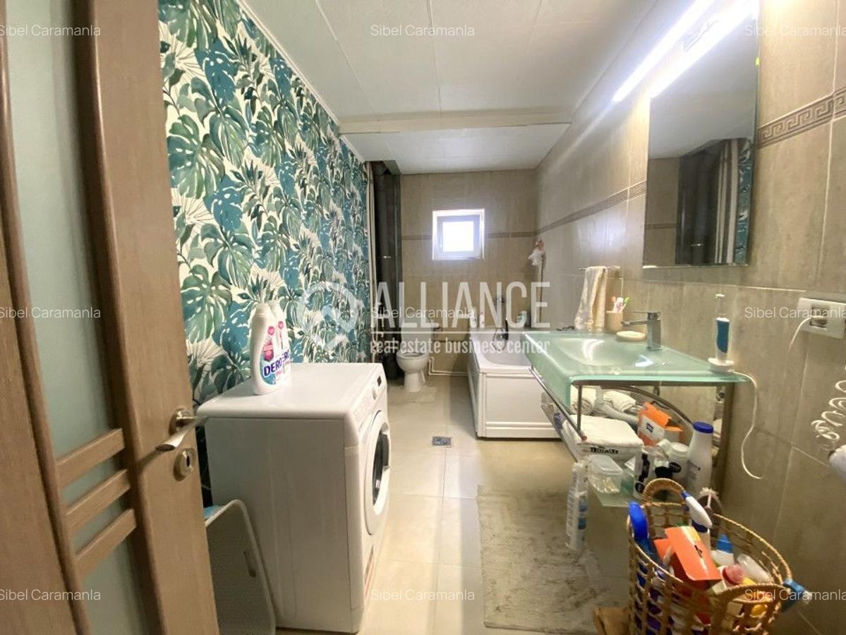 Casă individuală cu 7 camere în Valu lui Traian - 12