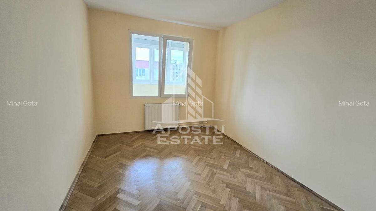 Apartament cu 4 camere, 2 bai, centrala proprie, zona Circumvalatiunii - 9