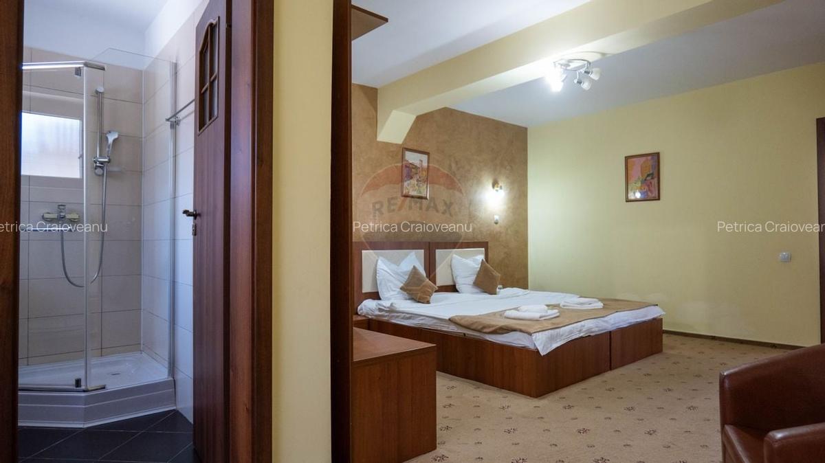 Oferta - vanzare pensiune 10 camere si casa de vacanta, Slanic Prahova - 8