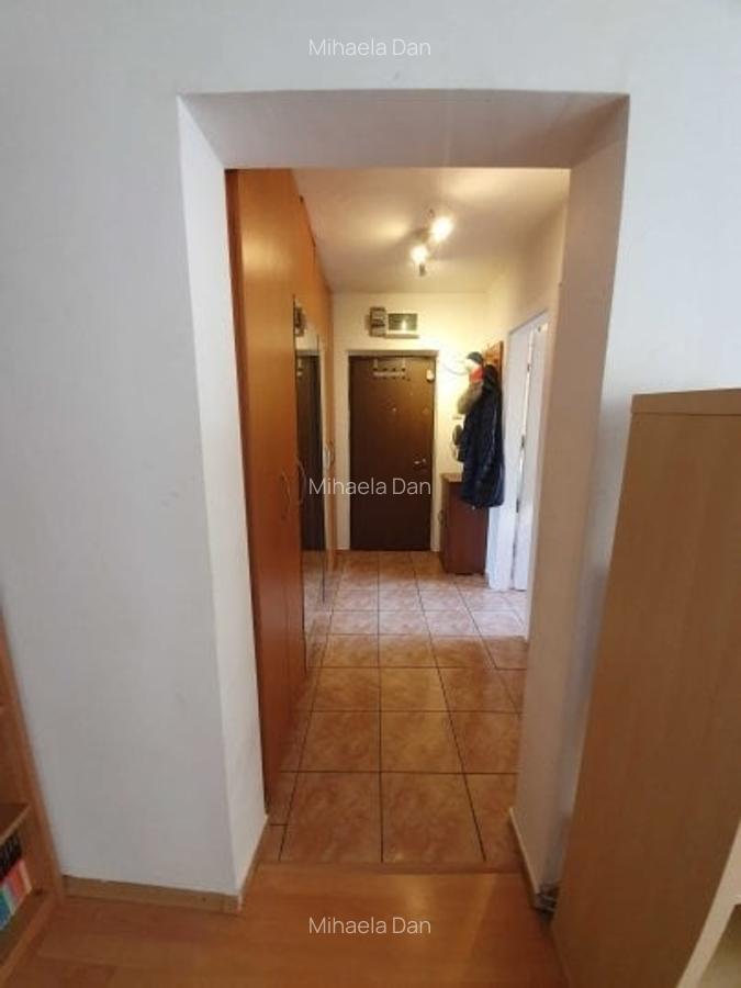 Apartament 3 Camere - Semidecomandat - Zona Colentina - 4