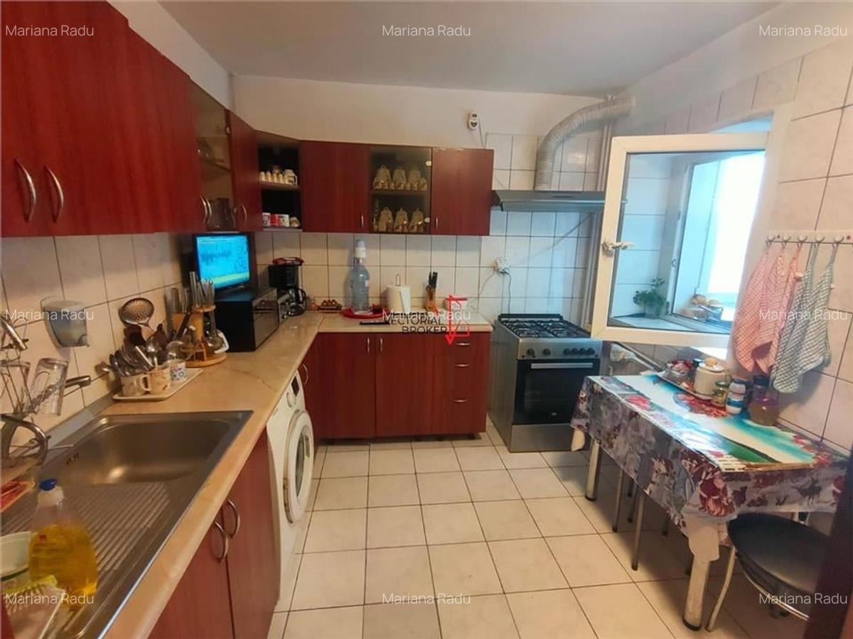 Apartament cu 4 camere semidecomandat în Basarabia - 3