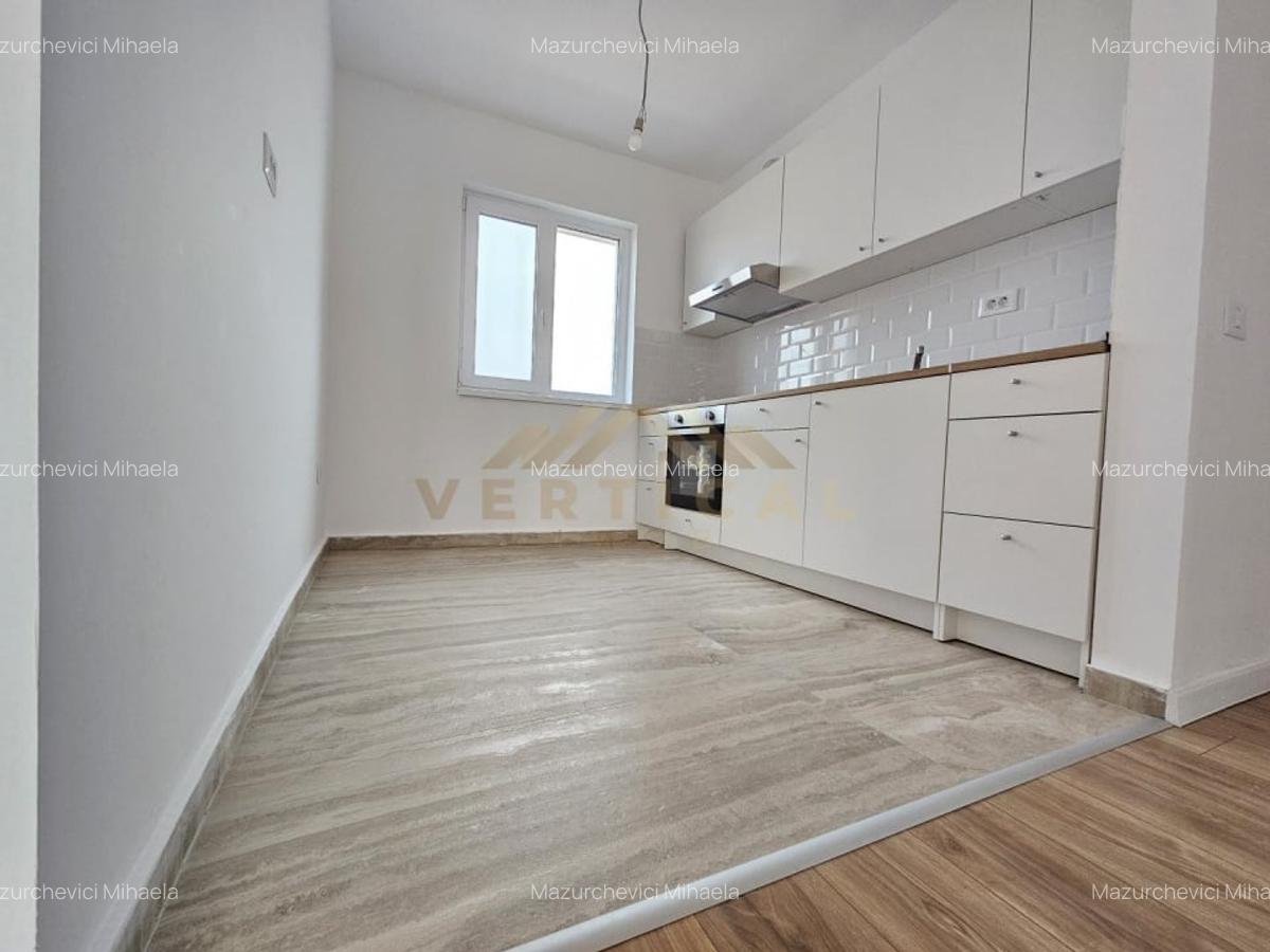 Casă cu 3 camere în Berceni - 1