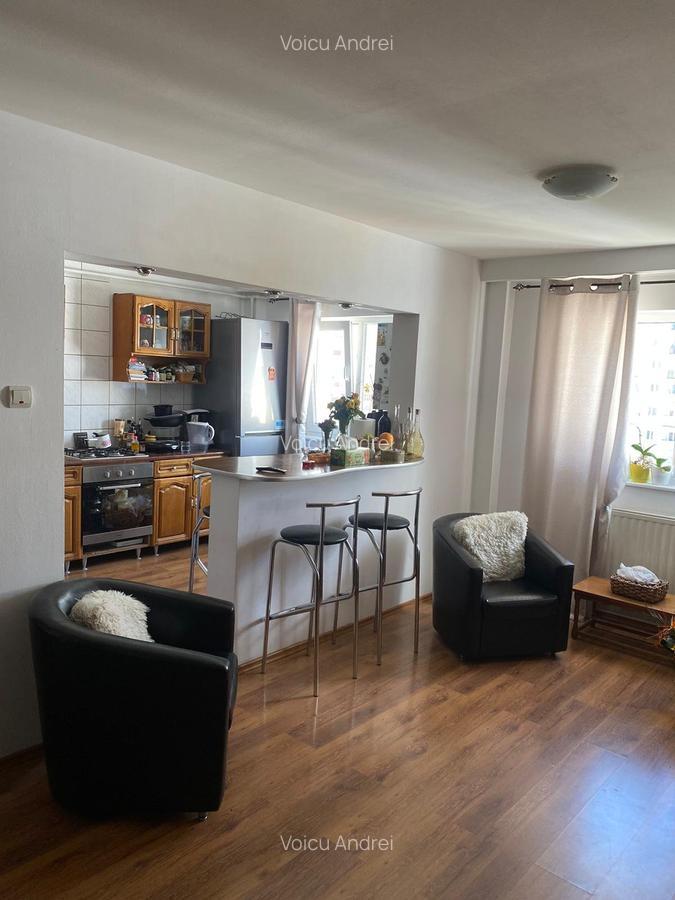 Apartament cu 3 camere decomandat în Răcădău - 3