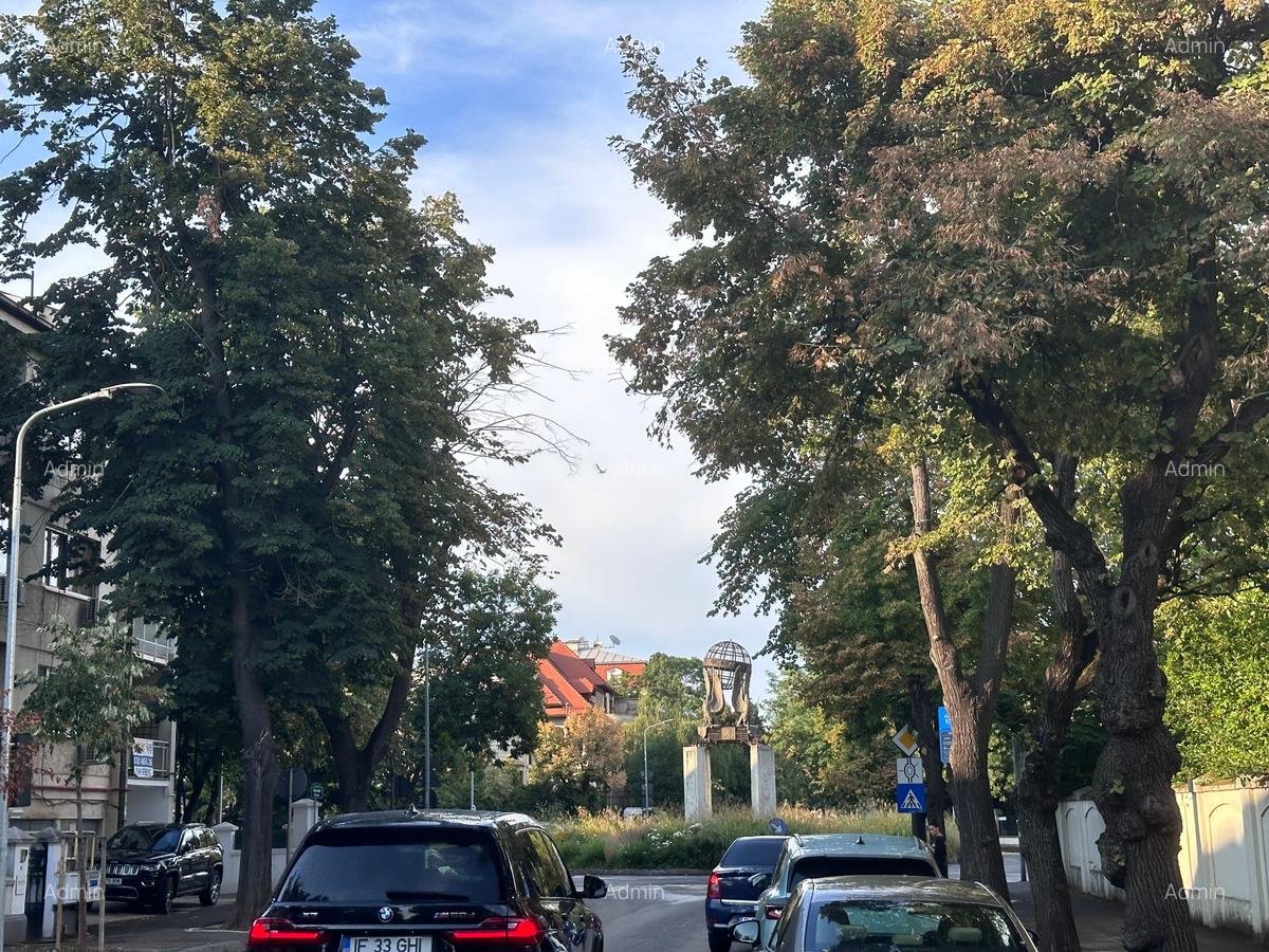 Vila renovată 2025 cu finisaje premium - 2