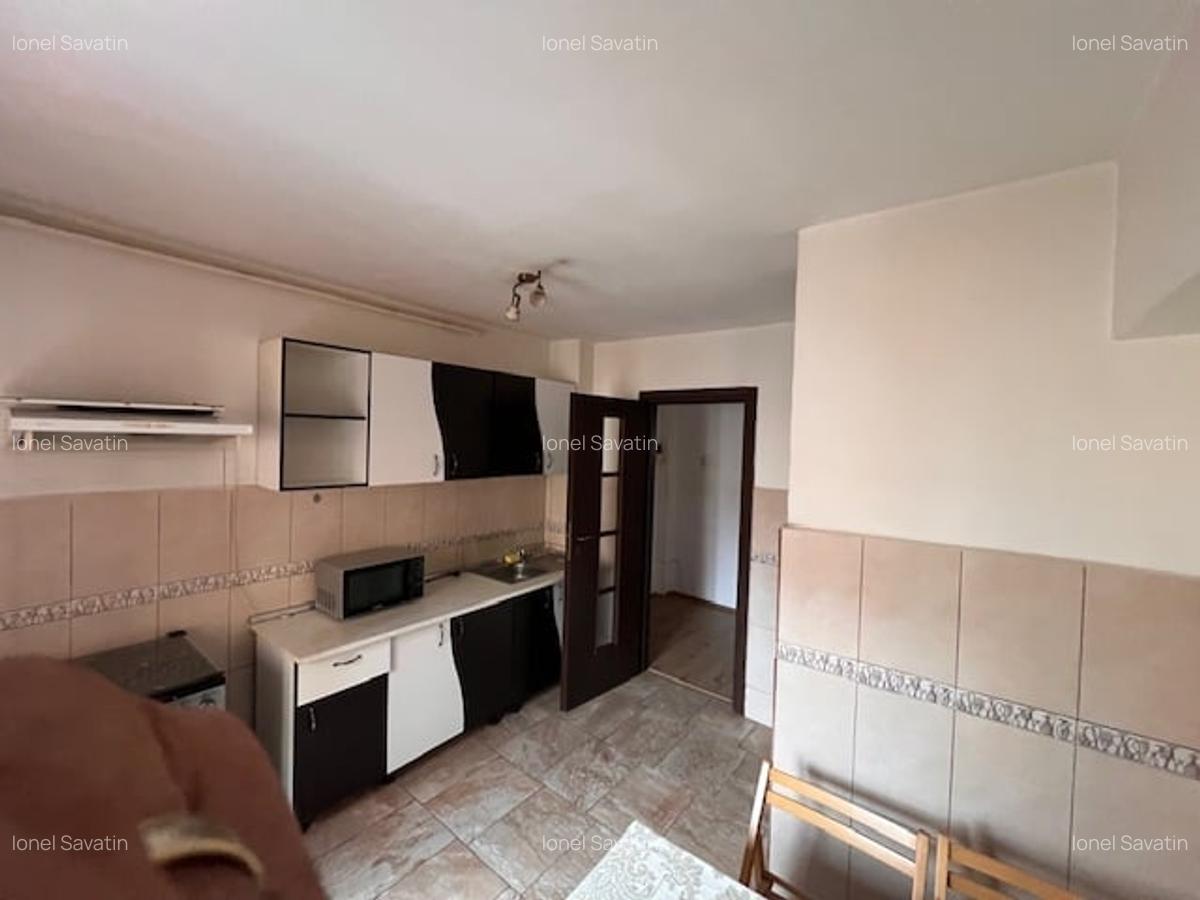 SE VINDE APARTAMENT 3 CAMERE  CALEA BUCURESTI NR 1, ET4/8 - 8