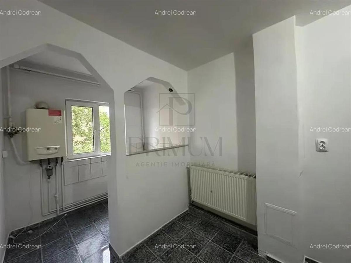 Blascovici - 2 Camere - Etaj intermediar - Centrala proprie - Bloc izolat - Reno - 3