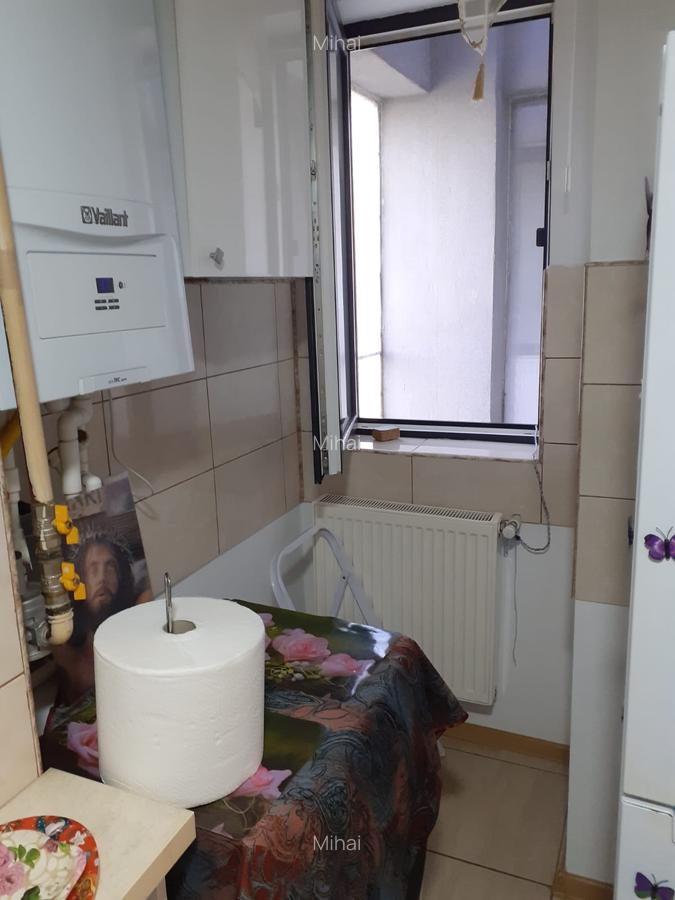 Piata Iancului Metrou,bl.2018,et.3/5,DECOMANDAT,Amenajat,Centrala,geam la baie - 9