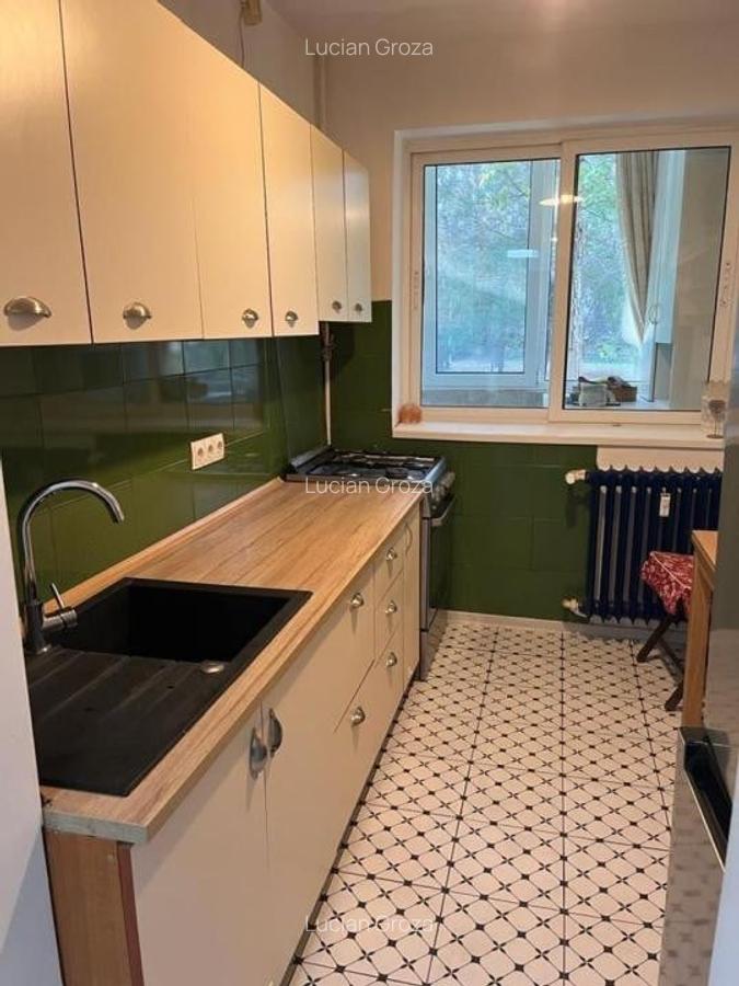 Apartament cu 2 camere semidecomandat, mobilat în Pajura - 1