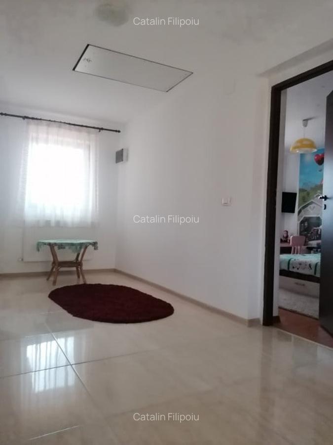 Proprietate alcatuita din imobil si teren generos,Comarnic - 4