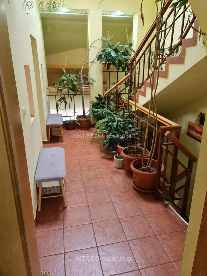 Casa cu 6 camere, 600 mp teren, zona Fratelia, limita cu Girocului - 5