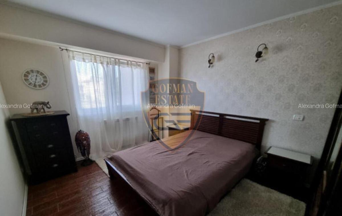 Apartament 4 camere, etaj 2/4, zona Delfinariu - 15