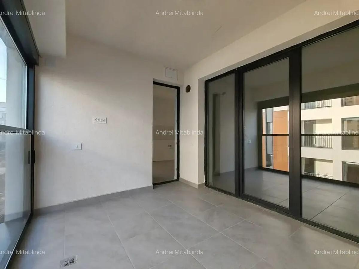 Apartament cu 3 camere decomandat în Titan - 14