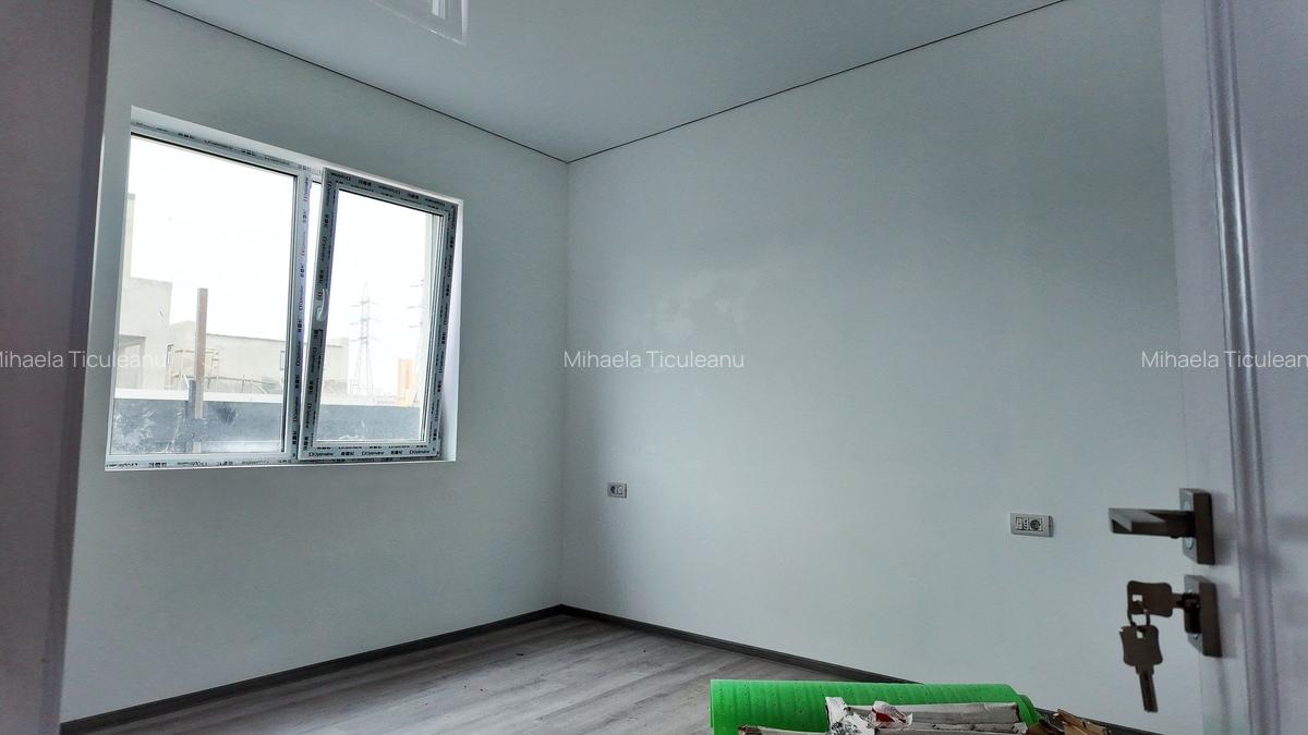 Vindem casa in Navodari zona de vile - 8