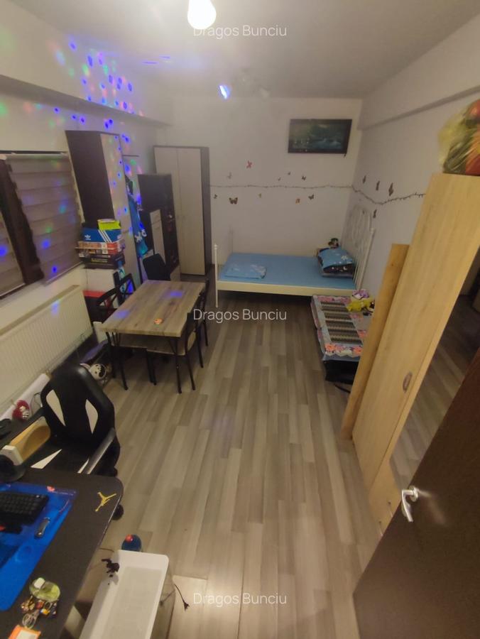 Apartament 2 camere decomandat ca in poze - 3