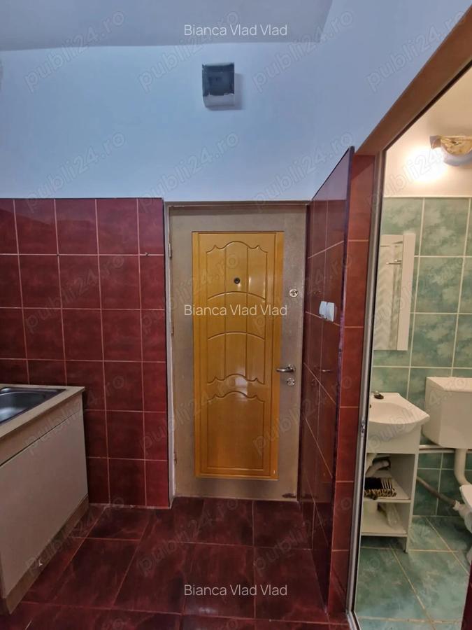 Garsoniera de vanzare - 6