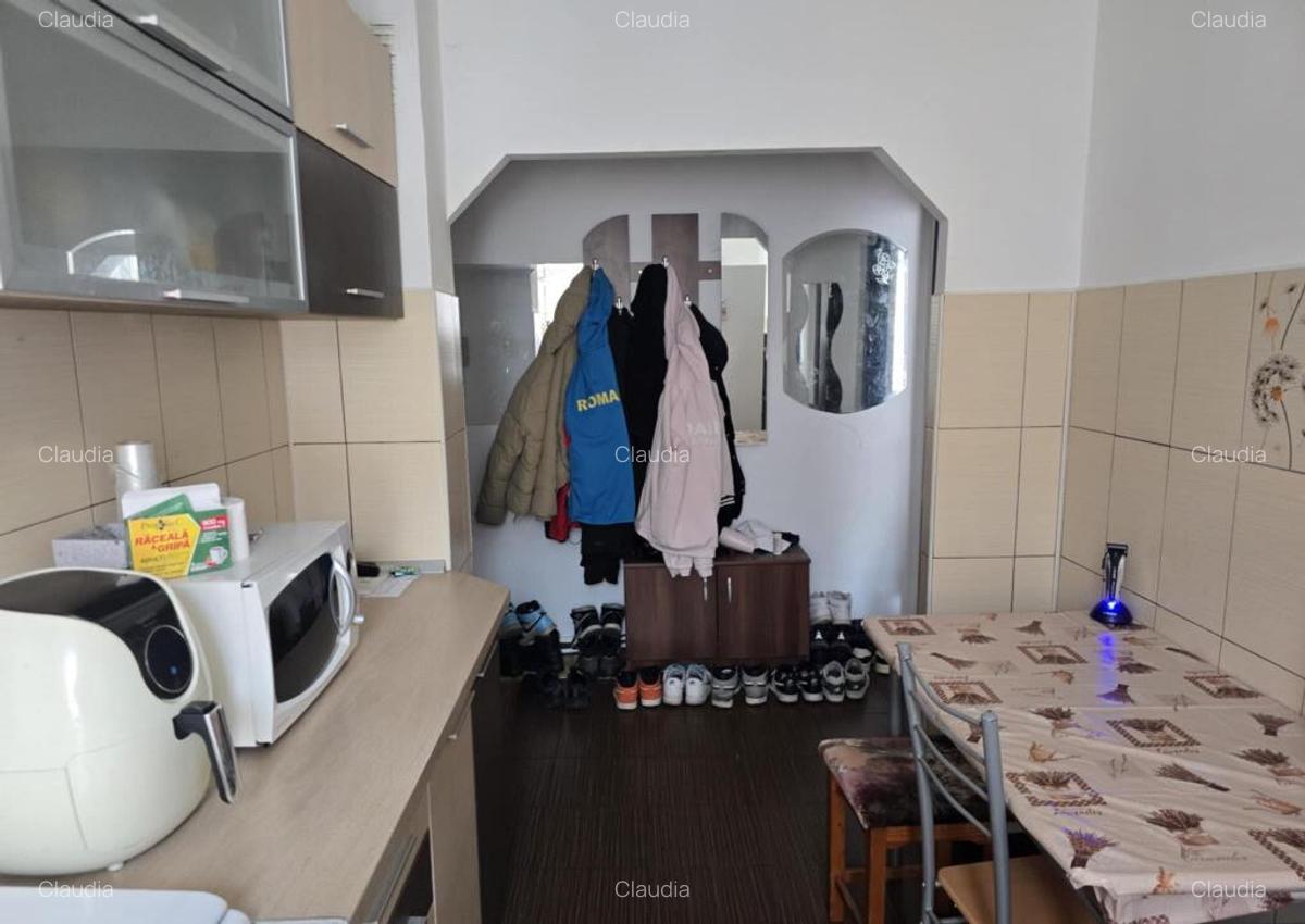 Apartament 2 camere zona TRACTORUL - 6