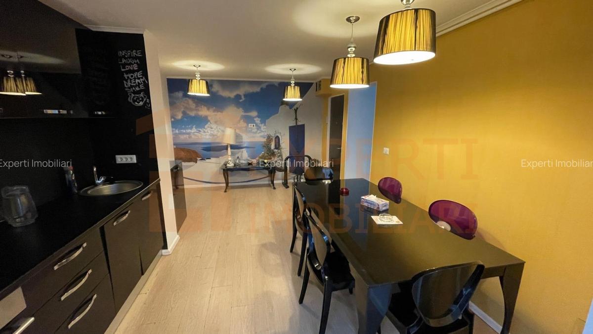 Apartament 3 camere de vanzare- zona Far Constanta (scoala nr 16) - 1