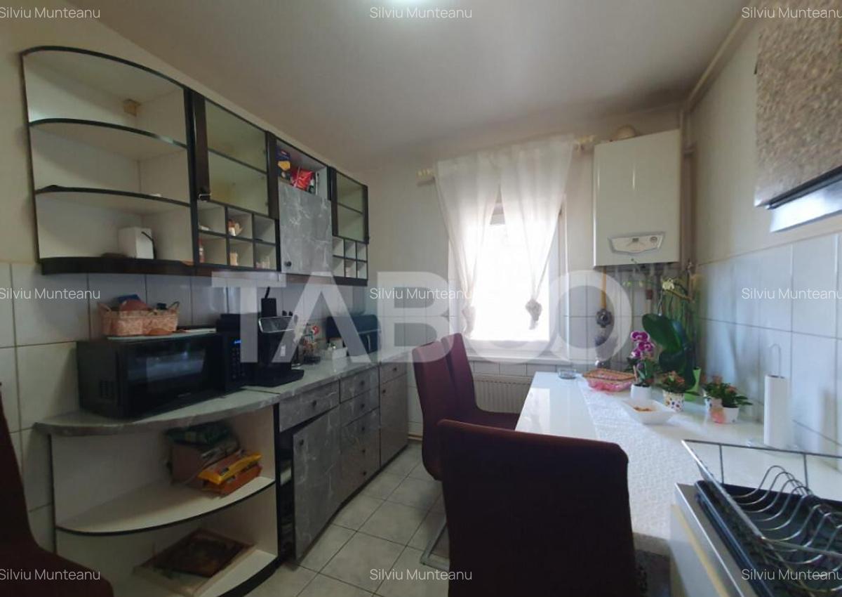 Apartament 2 camere decomandat 70 mp + 4 mp balcon zona Camp - 5