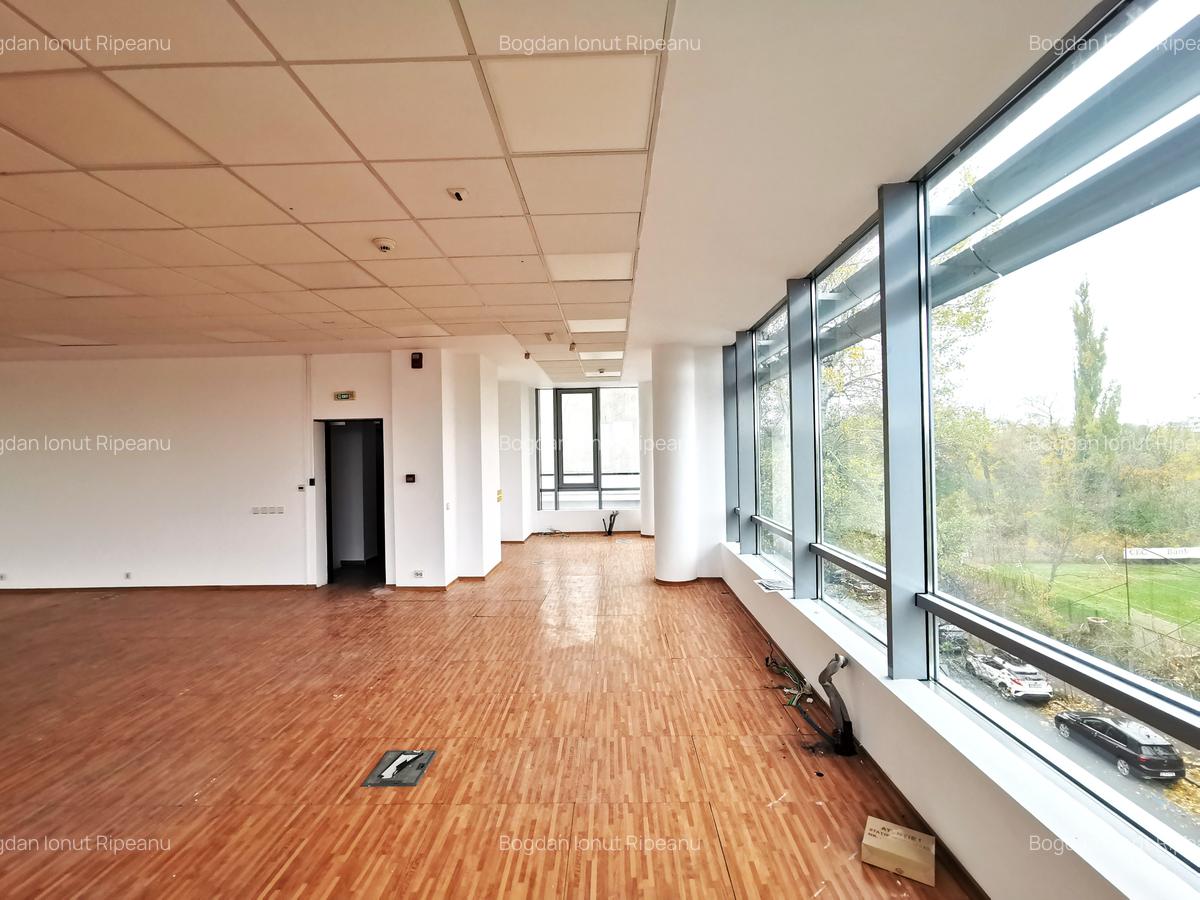 Spatiu comercial | Activitati diverse | Domenii | Cladire birouri - 6