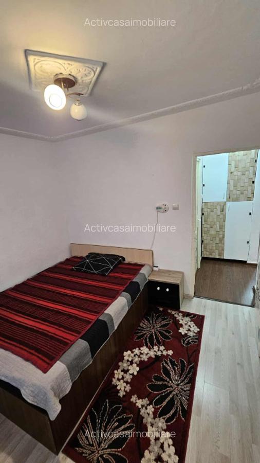 Apartament 3 camere, zona Piata Mare - 1
