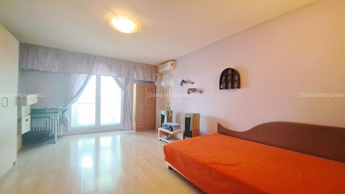 Apartament cu 3 camere decomandat în Unirii - 3
