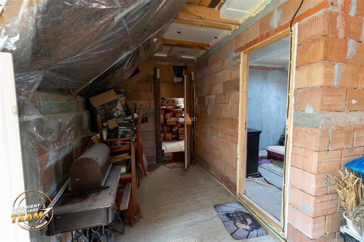 Casa cu spatiu comercial recomandat: locuinta si afacere! - 20 Casa cu spatiu comercial recomandat: locuinta si afacere! - 20
