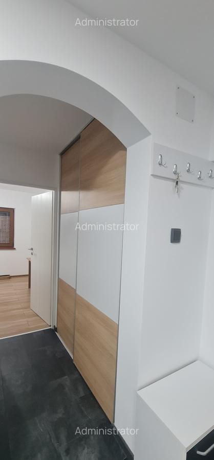 Apartament cu 3 camere decomandat în Central - 3