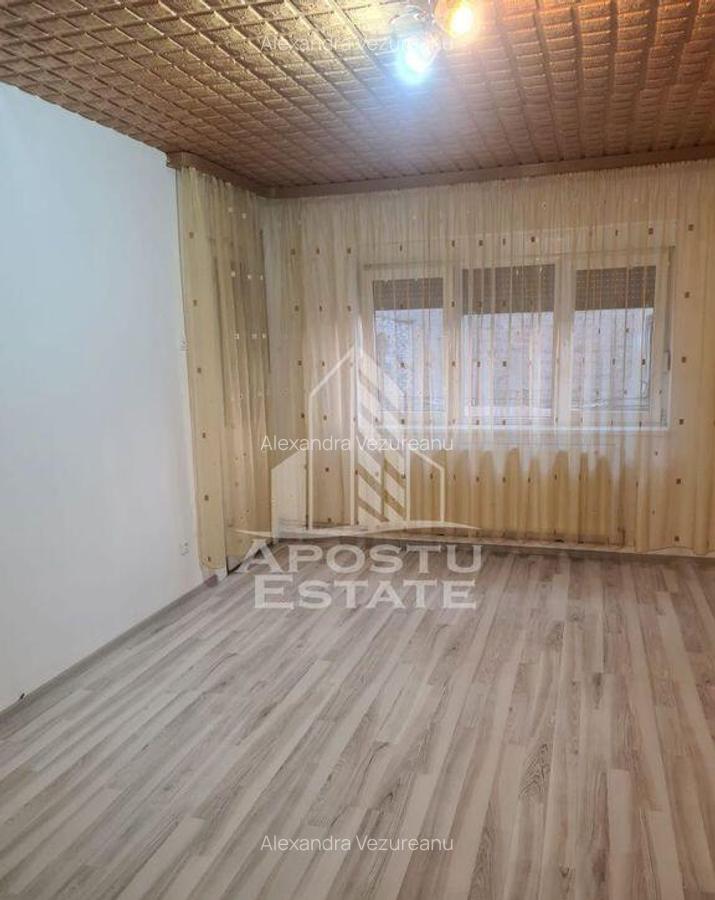 Apartament cu 3 camere, decomandat, ultra-central, piata ... - 1