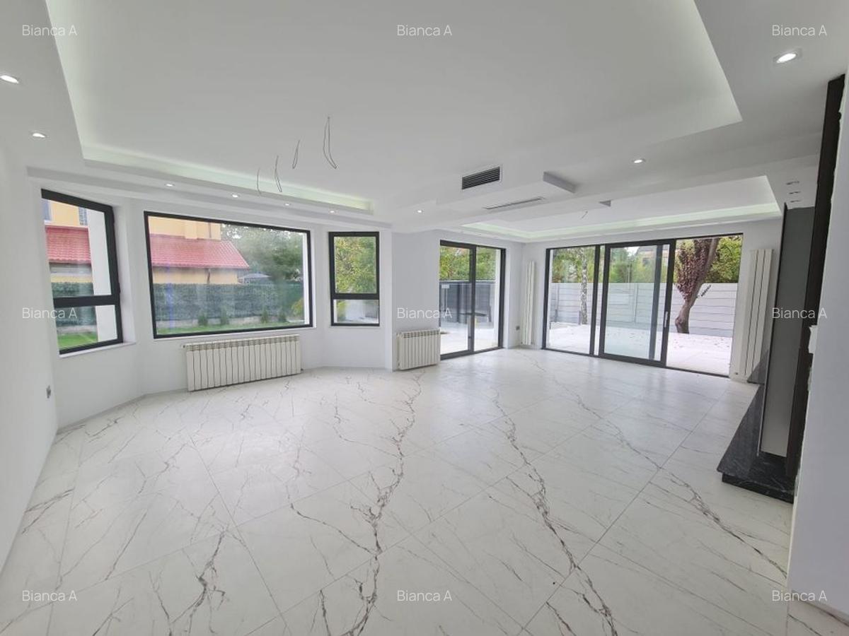 LUX | Casă Individuală | Iancu Nicolae | 10 camere - 5