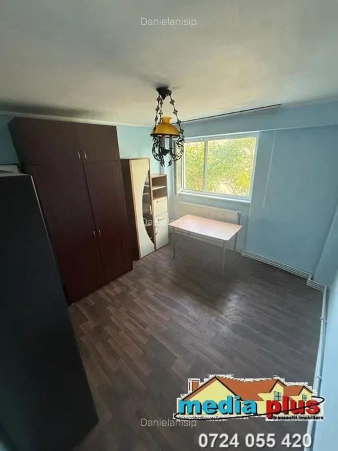 De vânzare – Apartament cu 2 camere decomandat, Micro 39 - 3 De vânzare – Apartament cu 2 camere decomandat, Micro 39 - 3