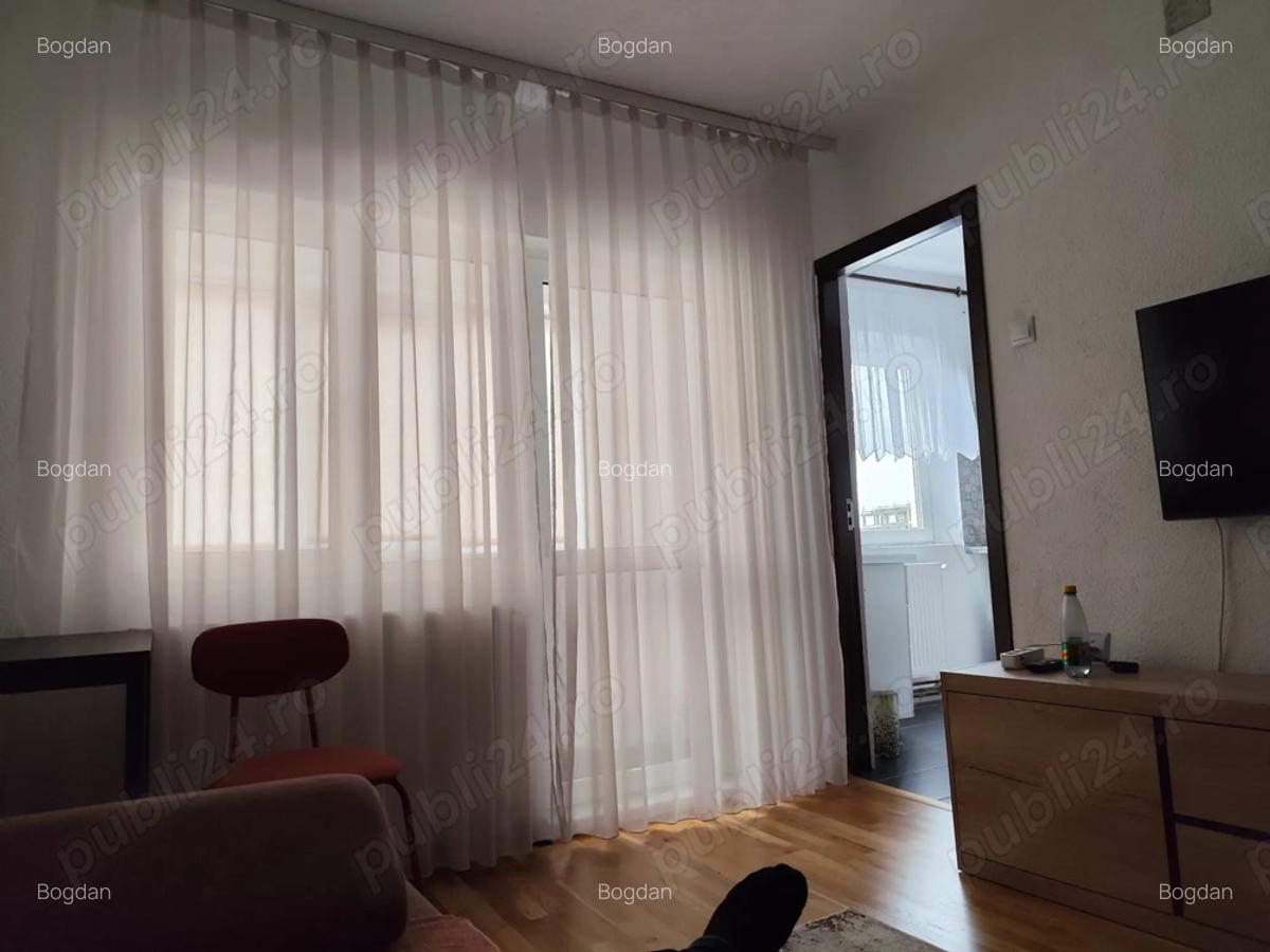 Inchiriez garsoniera - 2