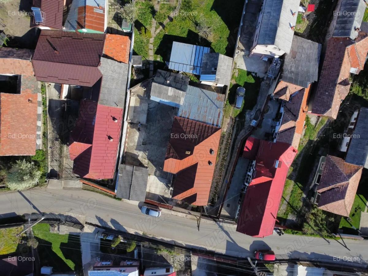 Casa cu teren in zona Dambovi?a - 10