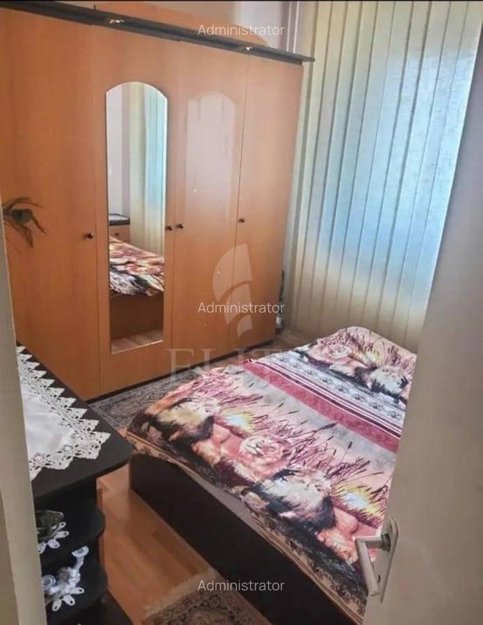 Apartament 3 camere în zona RETEZAT - 2
