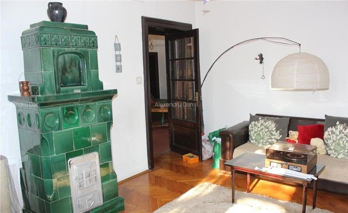 Apartament 6 camere -  zona  Cotroceni - 12