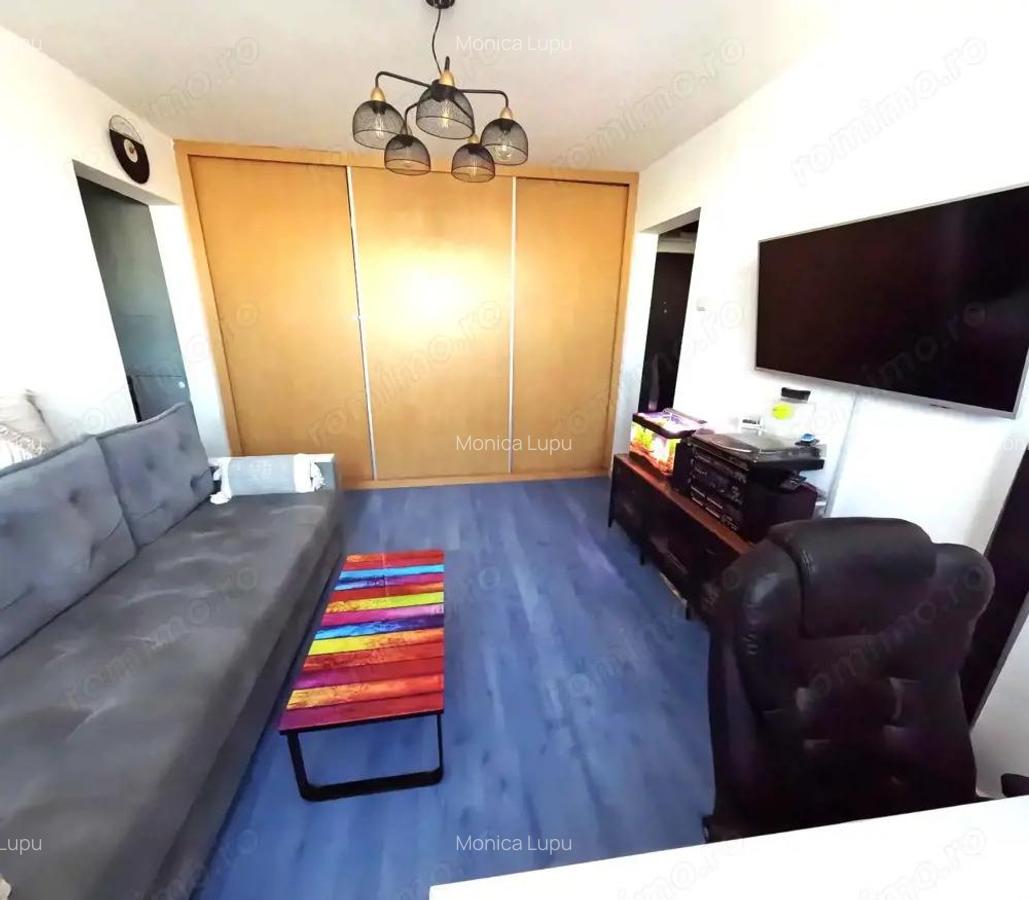 Apartament 2 camere, etaj 8/10, parcare inclusa, 61.500 euro - 8
