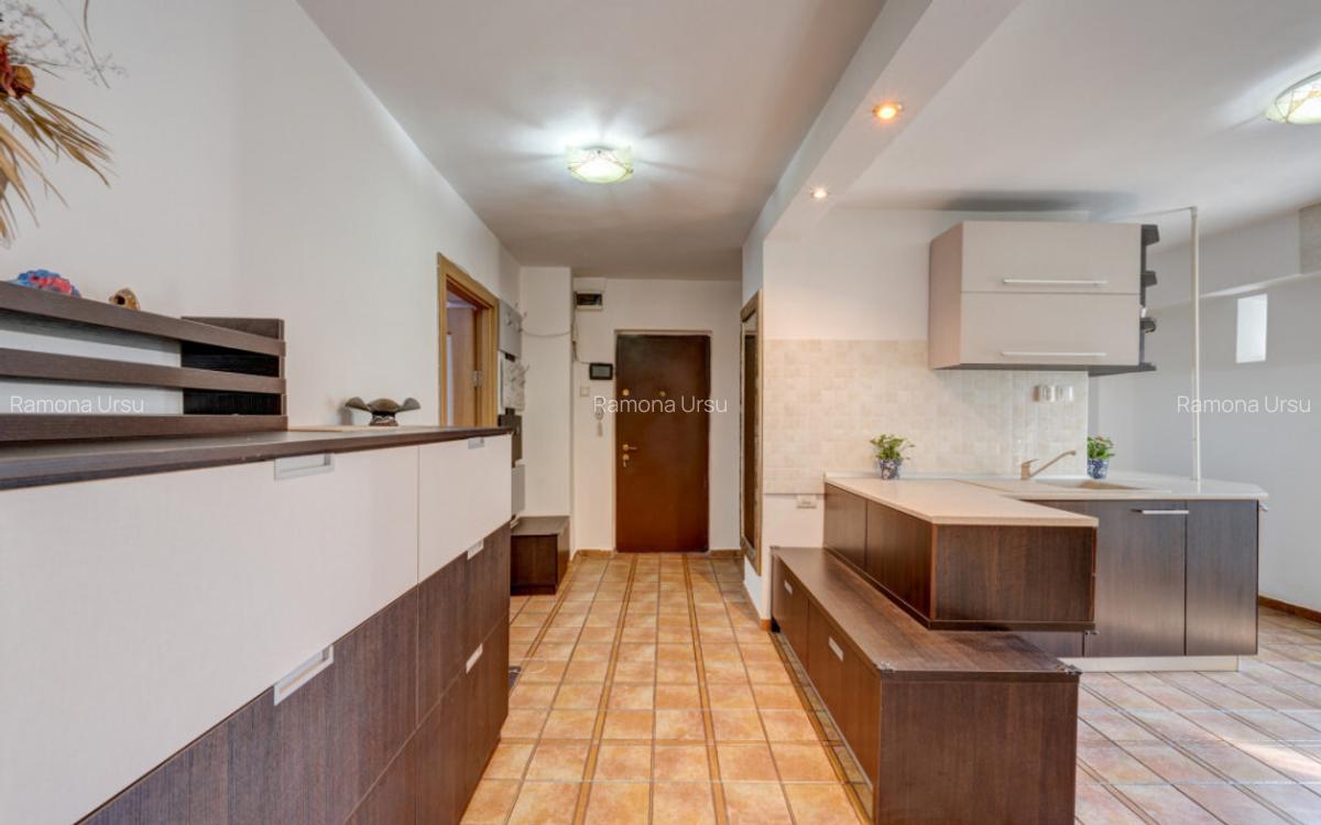 Apartament 3 camere, 2 bai, loc de parcare, Decebal, Theodor - 13