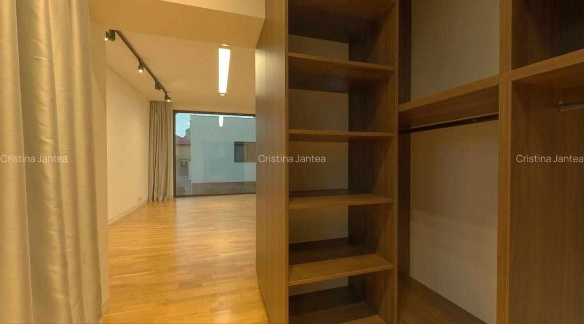 New! American School villa - 20