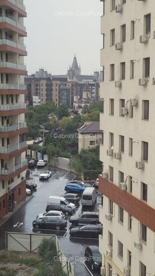 Apartament cu 3 camere decomandat în Palat - 5