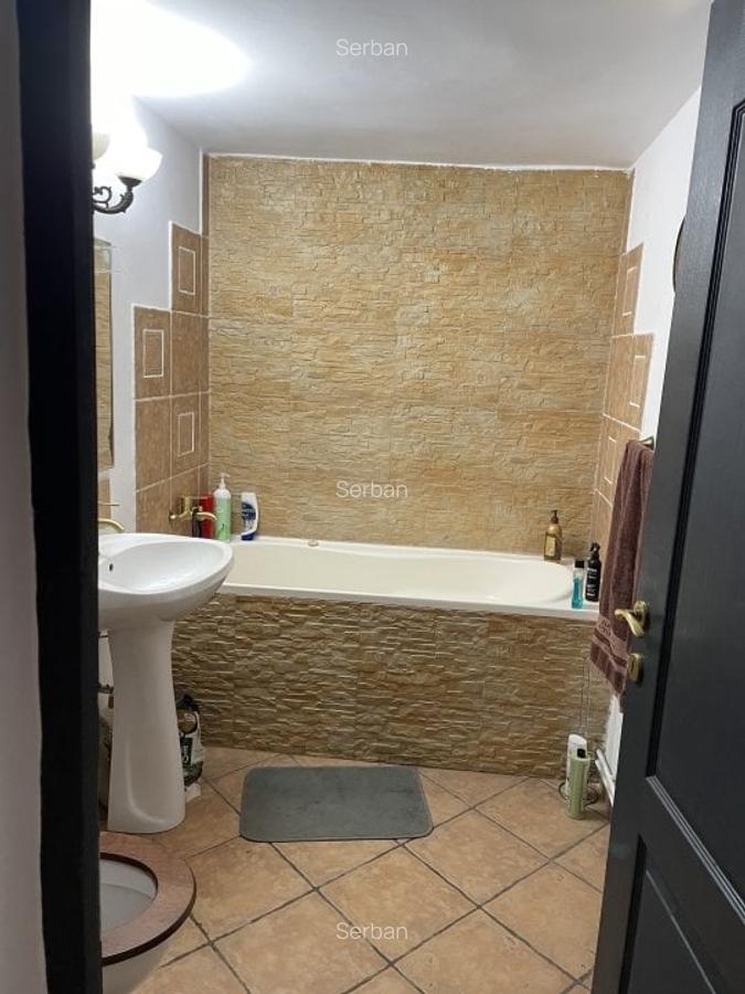 Casă de vânzare în zona centrală - 155.000 euro - PROPRIETAR - 6