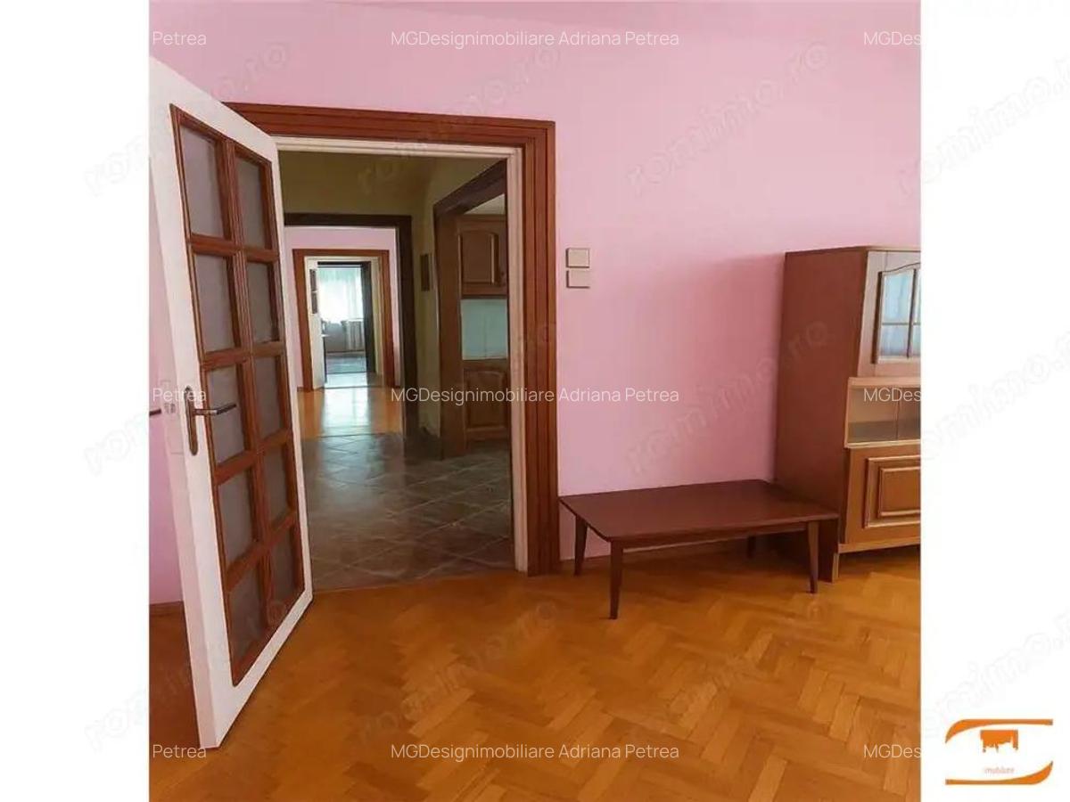 3 camere zona Tipografilor etaj 3 - 5