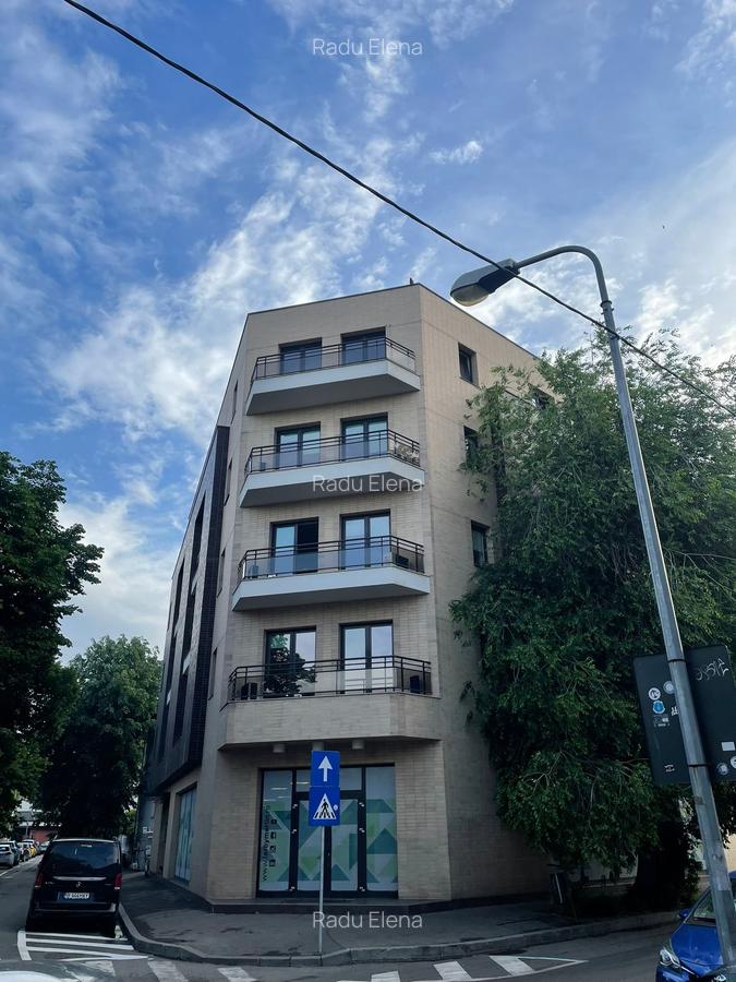 Magheru-Icoanei Birouri suprafata 477 mp-pret 7632 euro - 1