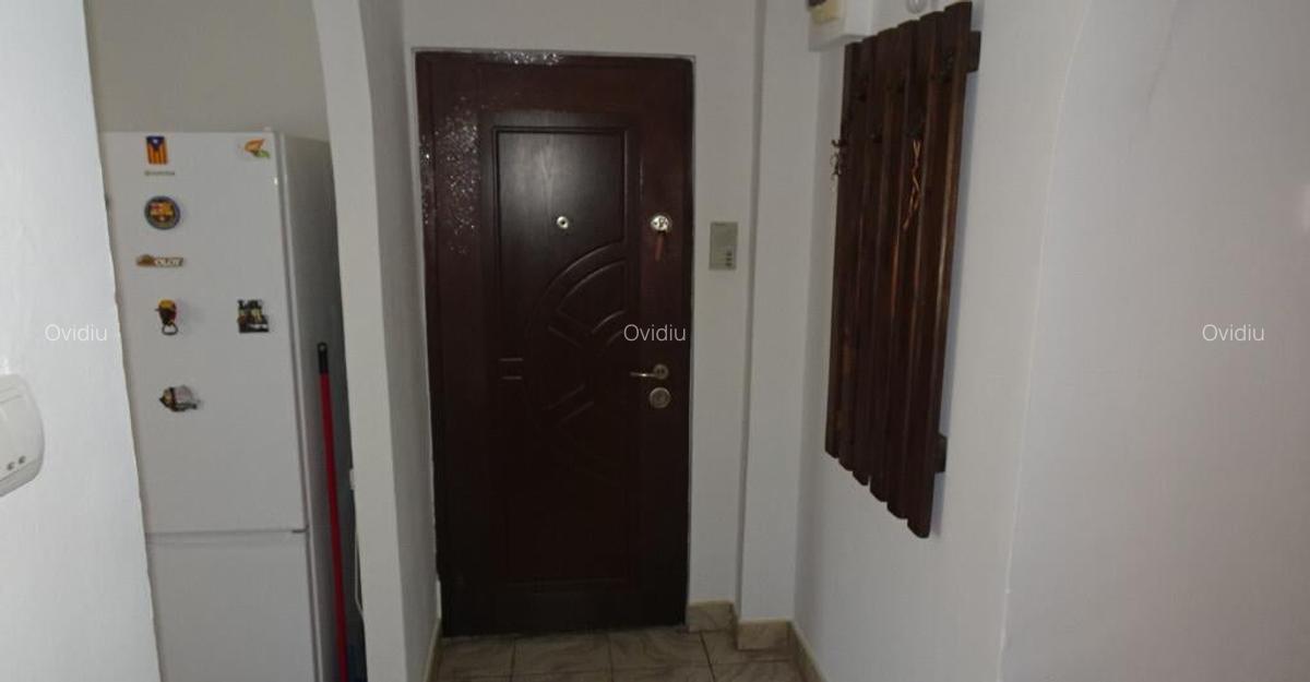 Vand apartament de 3 camere decomandat Deva, etaj 2, Micro 15, mobilat - 3