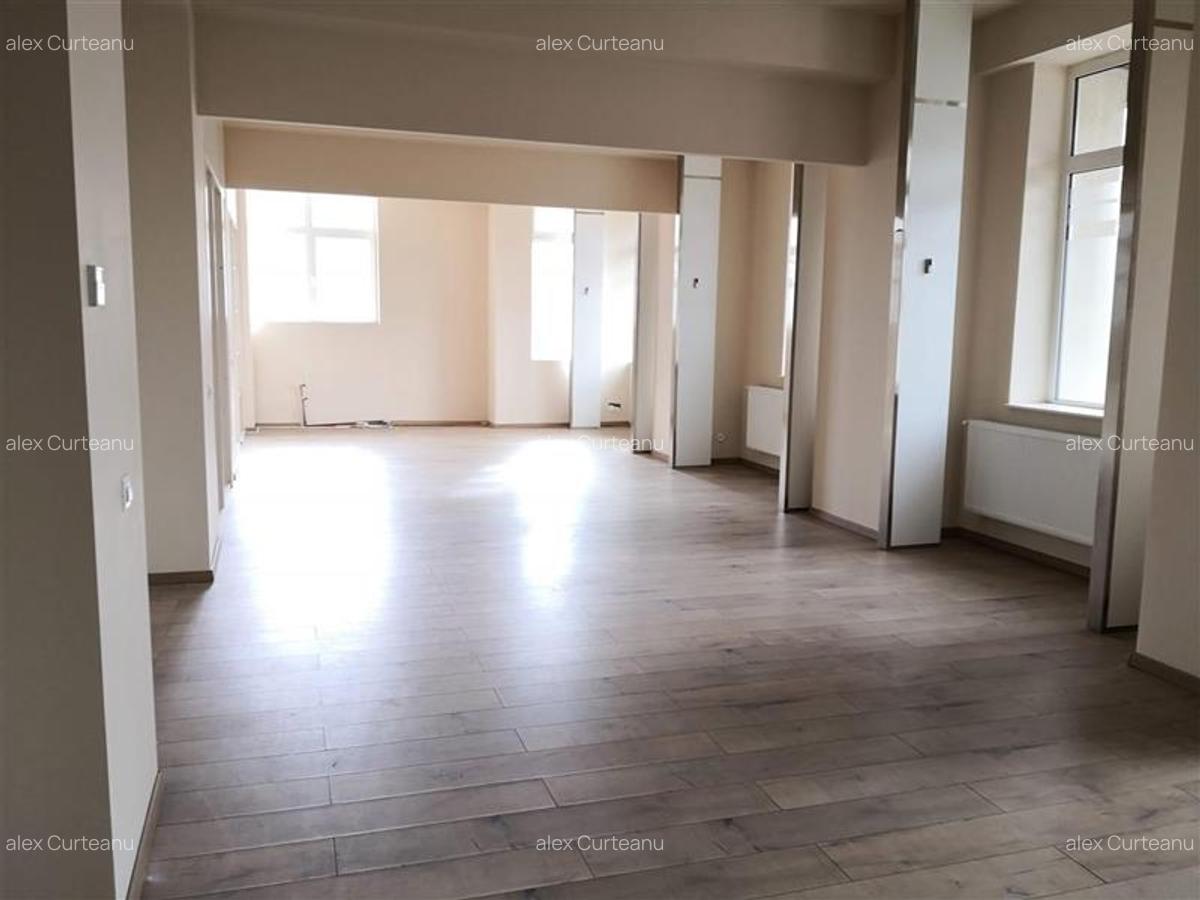Spatiu comercial sau de birouri in zona Lapus - 3