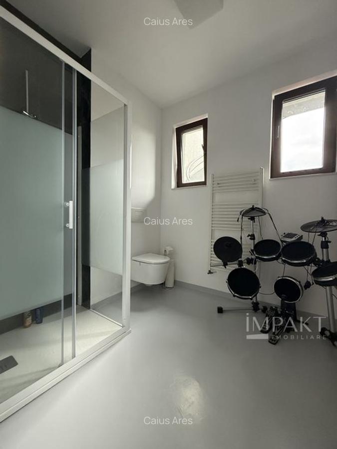 Casa insiruita deosebita cu 5 camere in cartierul Sopor - 19