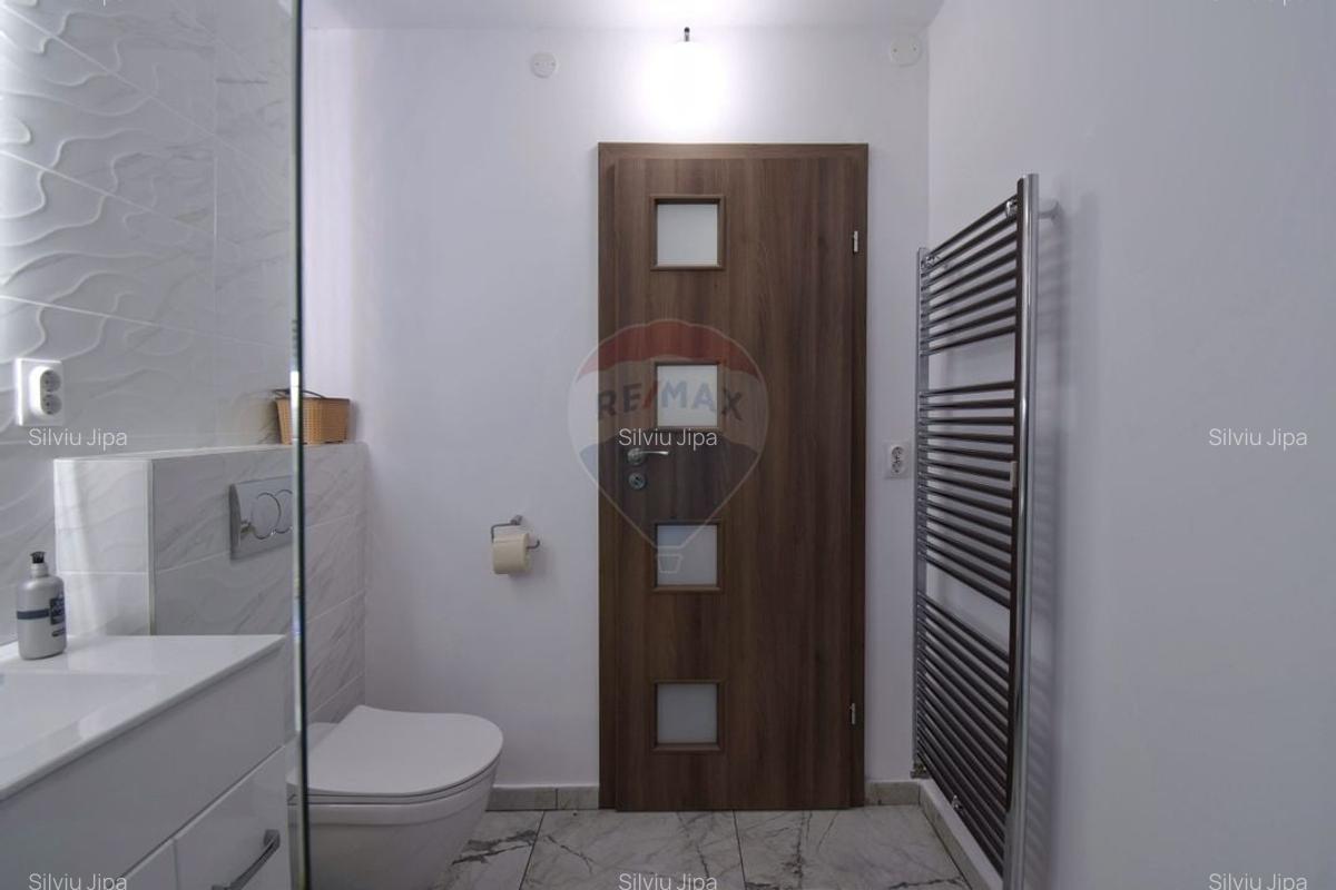 Casa cu 2 camere de inchiriat, zona Andrei Muresanu - 11