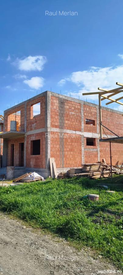 Se vinde casa in Campene?ti P+E cu vedere la lac - 1